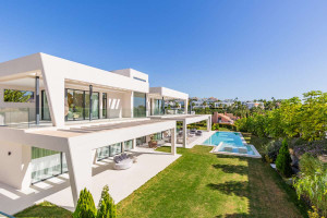 Dom na sprzedaż 905m2 Andaluzja Malaga - zdjęcie 2