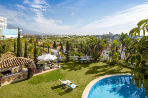 Dom na sprzedaż 415m2 Andaluzja Malaga El Paraíso - zdjęcie 1