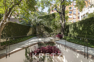 Dom na sprzedaż 640m2 Katalonia Barcelona - zdjęcie 3