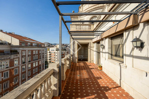 Mieszkanie na sprzedaż 342m2 Katalonia Barcelona - zdjęcie 2