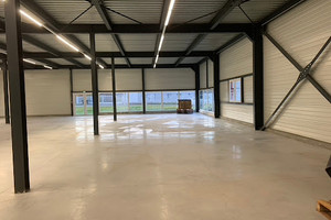 Komercyjne na sprzedaż 630m2 - zdjęcie 1