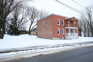 Dom na sprzedaż 233m2 202Z-206Z Rue St-Charles, Princeville, QC G6L4W4, CA - zdjęcie 3