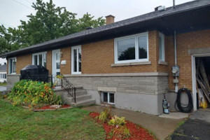 Dom na sprzedaż 317m2 11 Rue Bouffard, Victoriaville, QC G6P1V2, CA - zdjęcie 2