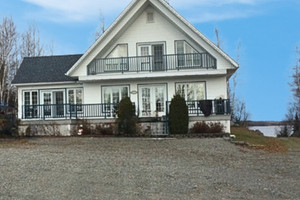 Dom na sprzedaż 293m2 326 Plage Delisle, Clerval, QC J0Z1R0, CA - zdjęcie 2