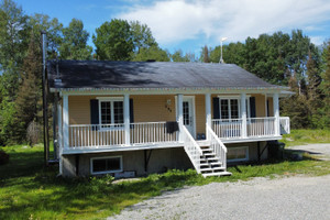 Dom na sprzedaż 94m2 282 Ch. du Lac-Mourier, Rivière-Héva, QC J0Y2H0, CA - zdjęcie 2