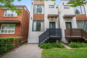 Dom na sprzedaż 9999m2 72 Curzon St, Toronto, ON M4M 3B4, Canada - zdjęcie 1