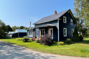 Dom na sprzedaż 147m2 15 Rue St-Henri, Lac-Édouard, QC G0X3N0, CA - zdjęcie 1