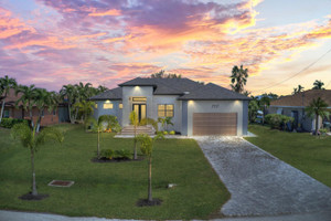 Dom na sprzedaż 185m2 2557 SW 27th PL, Cape Coral, FL - zdjęcie 1