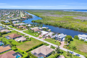 Dom na sprzedaż 216m2 2816 SW 29th Ct. Cape Coral, FL  - zdjęcie 2