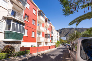 Mieszkanie na sprzedaż 70m2 Wyspy Kanaryjskie Santa Cruz de Tenerife - zdjęcie 1