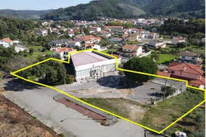 Komercyjne na sprzedaż 401m2 - zdjęcie 1