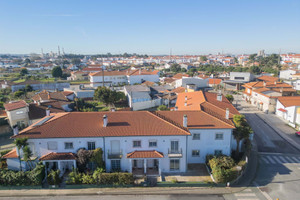 Dom na sprzedaż 189m2 Leiria Marinha Grande - zdjęcie 2