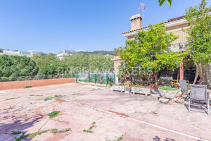 Dom na sprzedaż 322m2 Katalonia Barcelona - zdjęcie 1