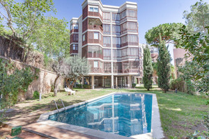 Mieszkanie na sprzedaż 273m2 Katalonia Barcelona - zdjęcie 1