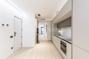 Mieszkanie na sprzedaż 109m2 Katalonia Barcelona - zdjęcie 3