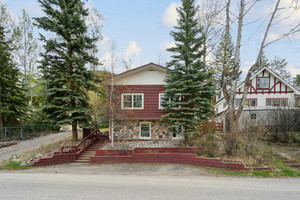 Dom na sprzedaż 88m2 204 Grizzly St, Banff, AB T1L, Canada - zdjęcie 1