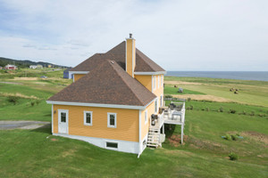 Dom na sprzedaż 265m2 1549 Ch. de l'Étang-des-Caps, Les Îles-de-la-Madeleine, QC G4T0K1, CA - zdjęcie 3