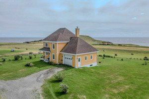 Dom na sprzedaż 265m2 1549 Ch. de l'Étang-des-Caps, Les Îles-de-la-Madeleine, QC G4T0K1, CA - zdjęcie 1