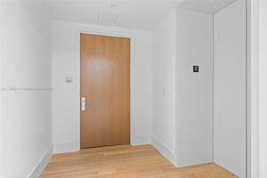 Mieszkanie na sprzedaż 197m2 10203 Collins Ave, Unit  - zdjęcie 3