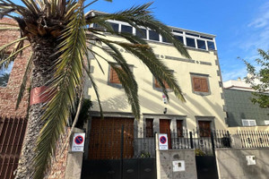 Dom na sprzedaż 250m2 Wyspy Kanaryjskie Las Palmas de Gran Canaria - zdjęcie 2